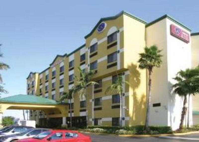 Hotel Express And Lauderdale Airport West By Ihg Davie