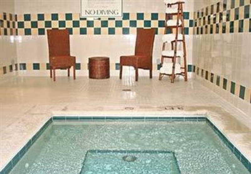 Courtyard By Marriott Miami Mall