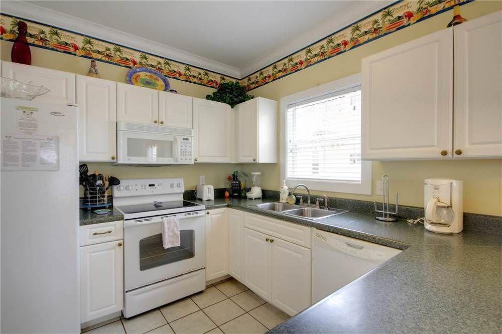 Caribbean Themed In Near Pensacola 3*