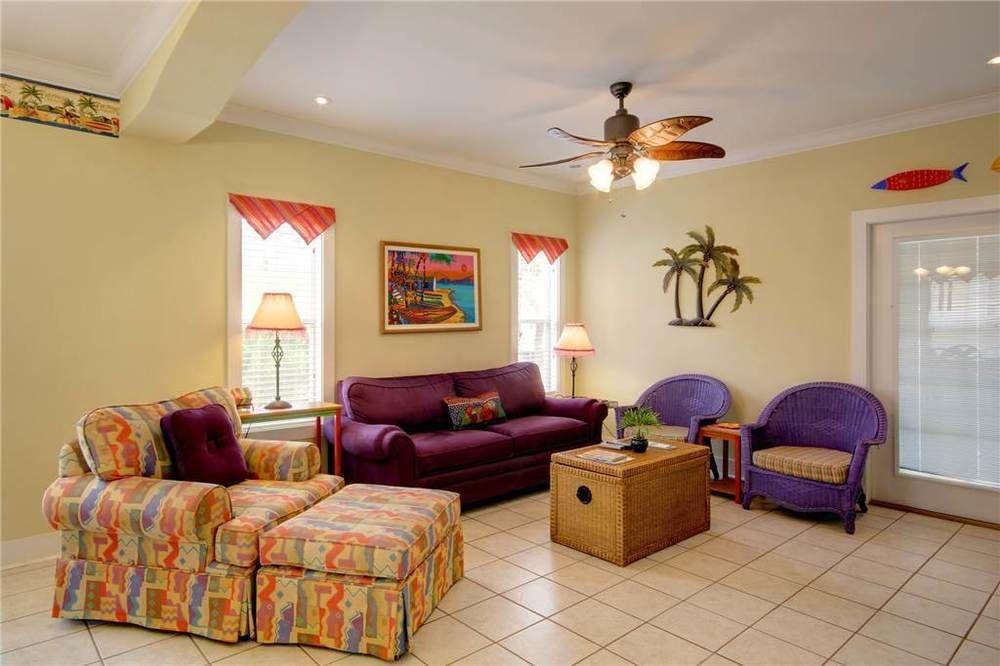 Caribbean Themed In Near Pensacola Resort 3*