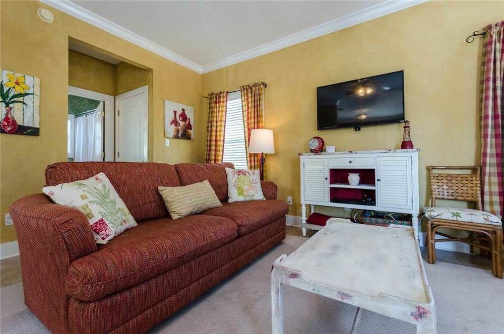 Caribbean Themed In Near Pensacola Resort 3*