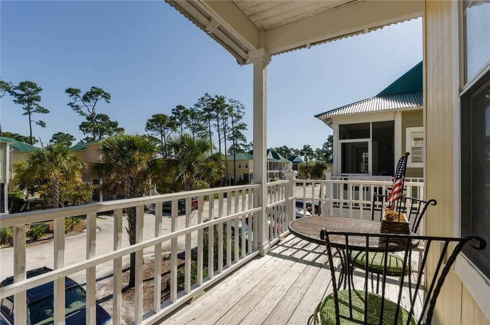 Caribbean Themed In Near Pensacola Resort 3*