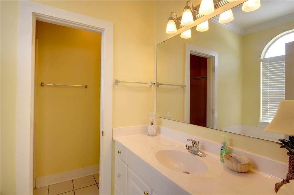 Caribbean Themed In Near Pensacola 3*