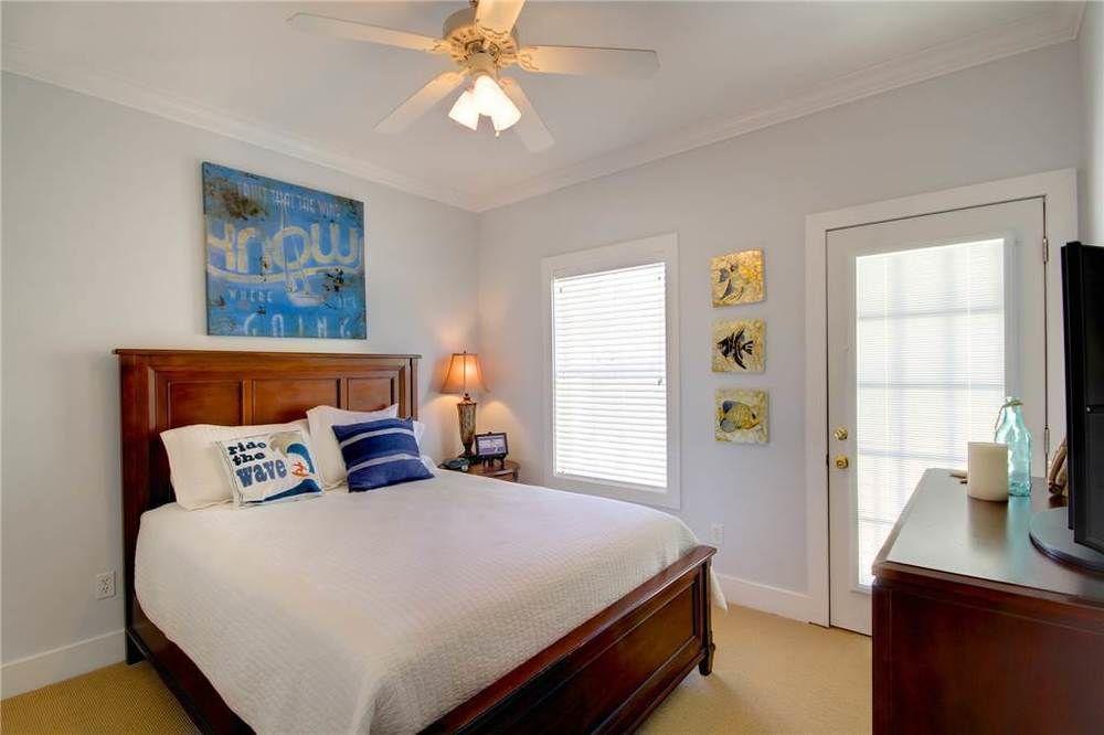 Caribbean Themed In Near Pensacola 3*