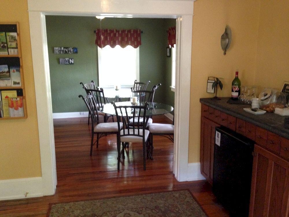 Mango Bed & Breakfast 3*