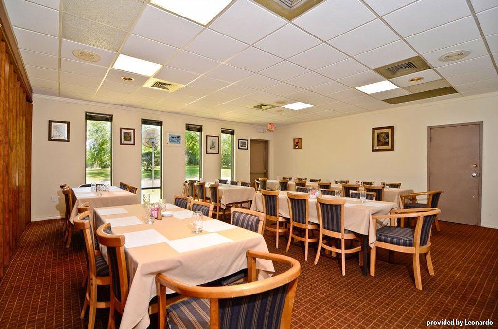 Western Crossroads Hotel 3*