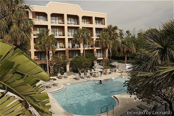 Ramada By Wyndham Downtown Hotel