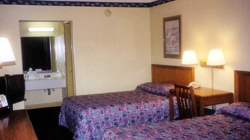Days Tampa North Of Busch Gardens Motel Lutz