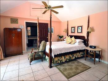 Sea Breeze Manor 3*
