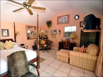 Sea Breeze Manor Bed & Breakfast