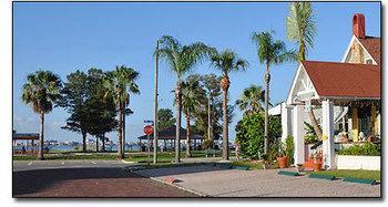 Sea Breeze Manor 3*