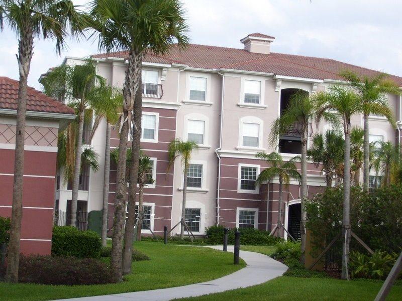 Vista Cay Apartments 4*