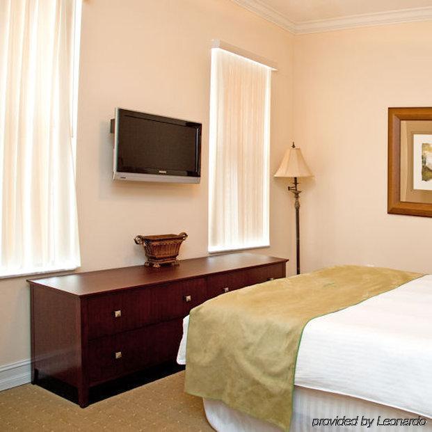 Emerald Greens Apartment *
