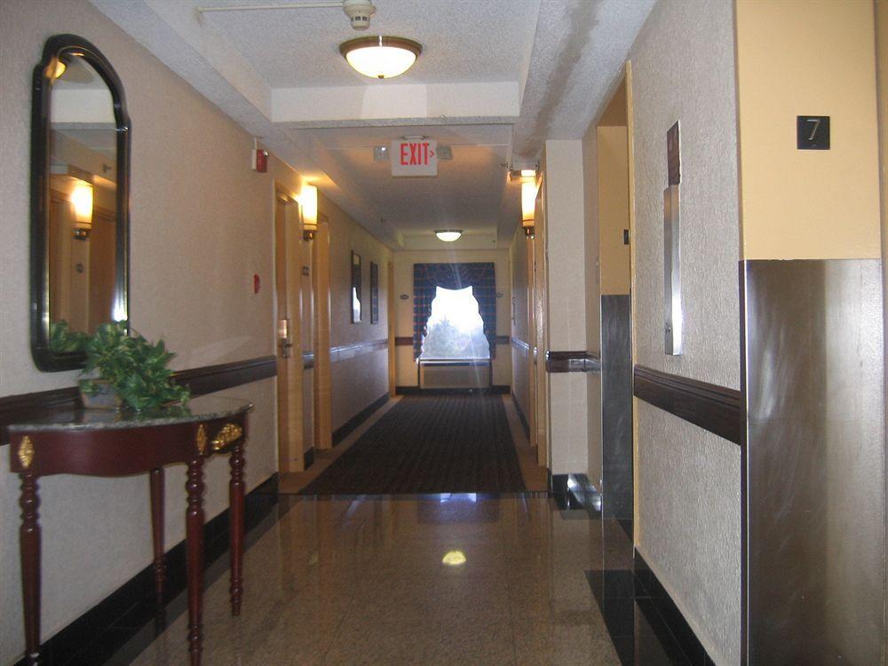 North Miami Gardens & (adults Only) Hotel 2*