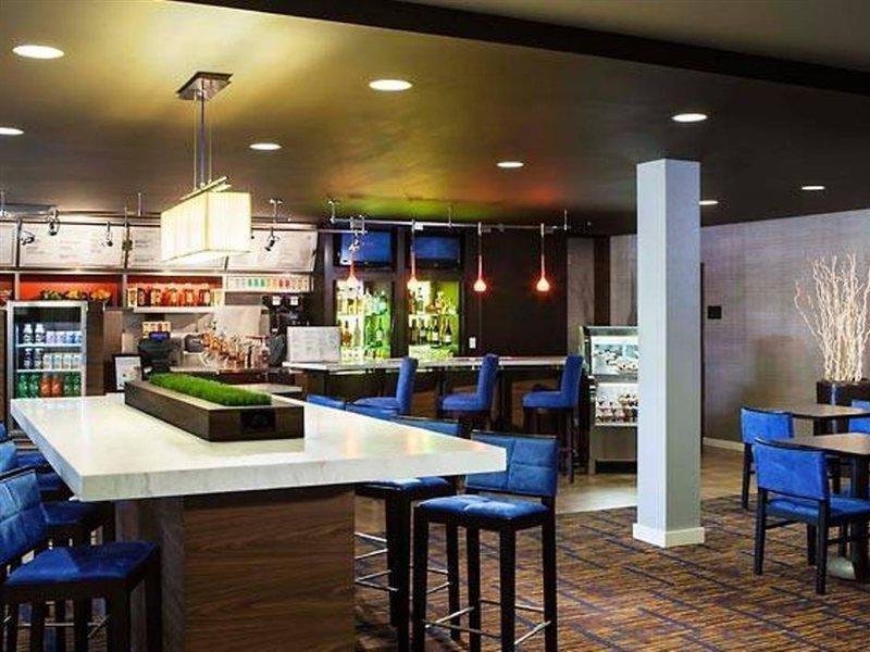 Courtyard By Marriott Miami Mall Hotel 3*