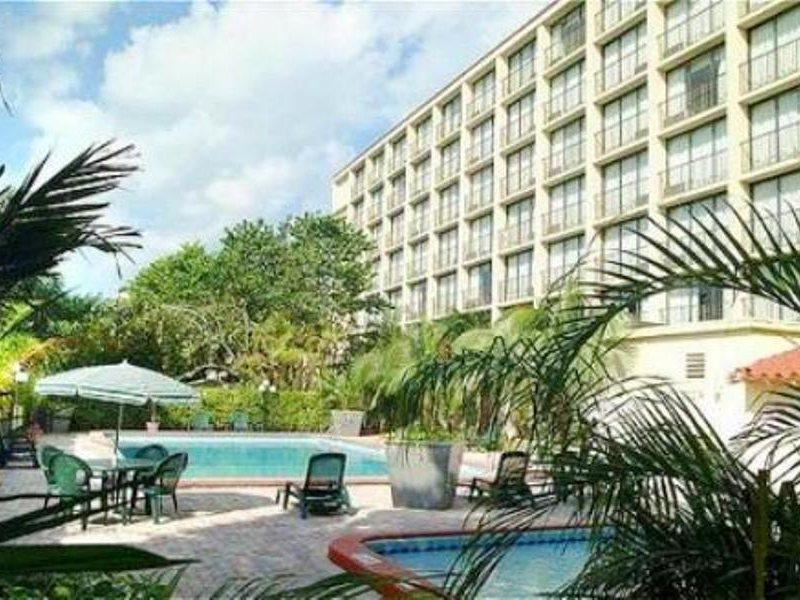 North Miami Gardens & (adults Only) Hotel