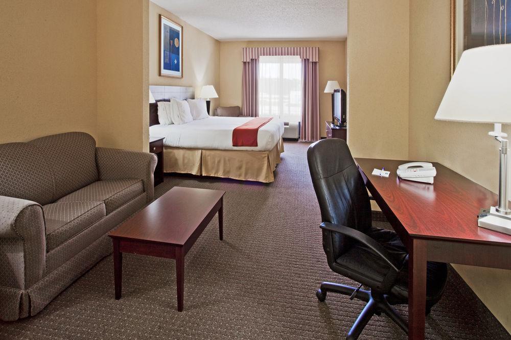 Express & By Ihg Hotel Sebring