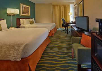 Fairfield & By Marriott 3*