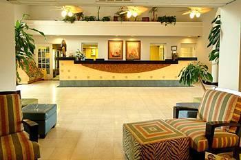 Baymont By Wyndham Near Busch Gardens 2*
