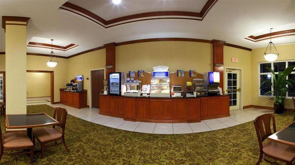 Express North / I-275 By Ihg 2* St. Petersburg