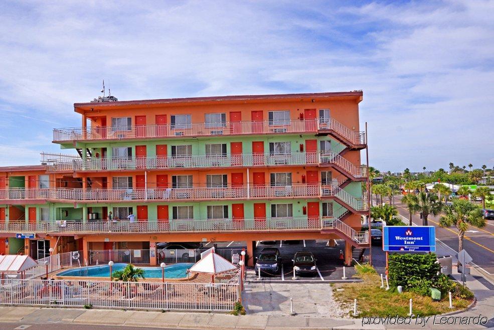 Beachwalk Motel 2*