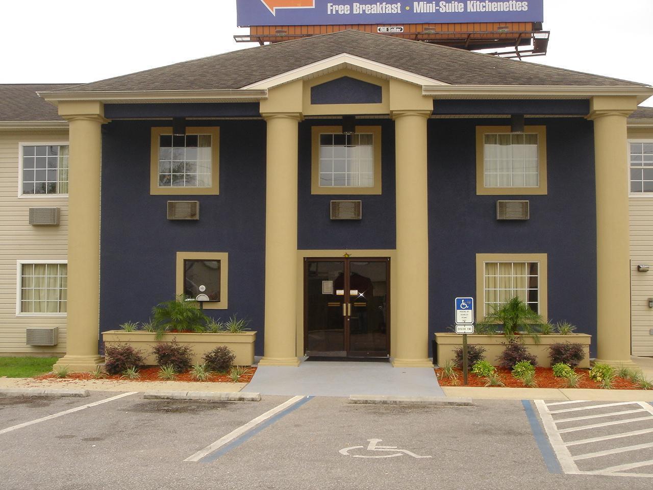 6 Pensacola, Fl Hotel 2*