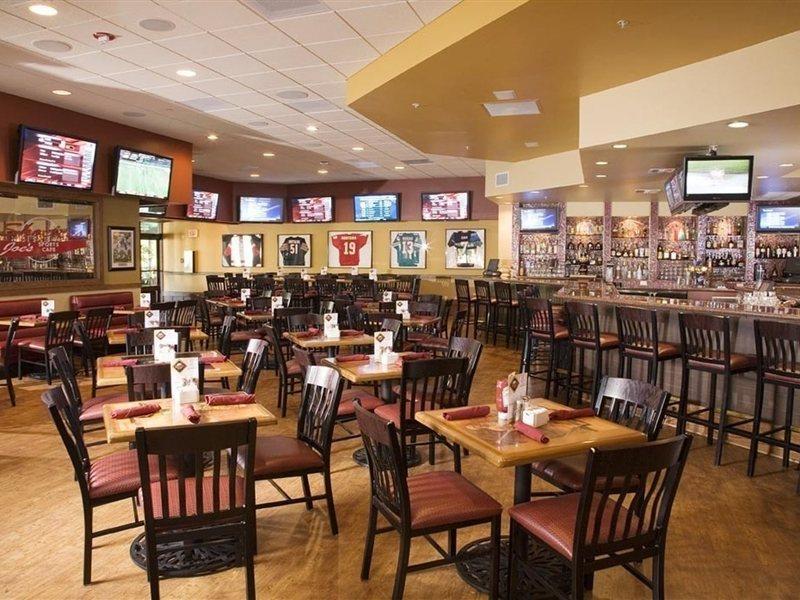 Doubletree By Hilton Myers At Bell Tower Shops
