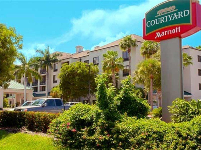 Hotel Courtyard By Marriott -