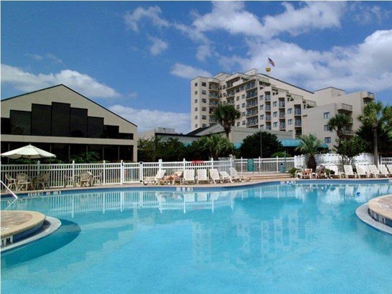 Enclave Suites, A Staysky & Near Universal