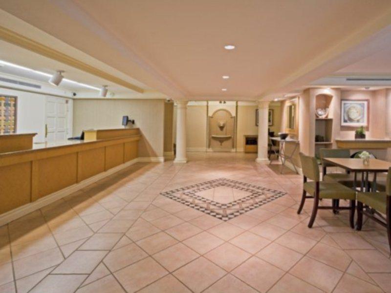 Hotel La Quinta Airport Stadium Westshore