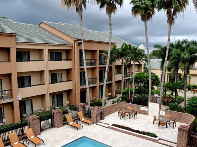 Hotel Courtyard By Marriott West Palm 3*