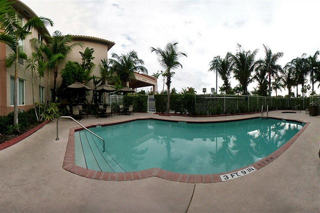 Hotel Sleep & Ft Lauderdale International Airport 2*