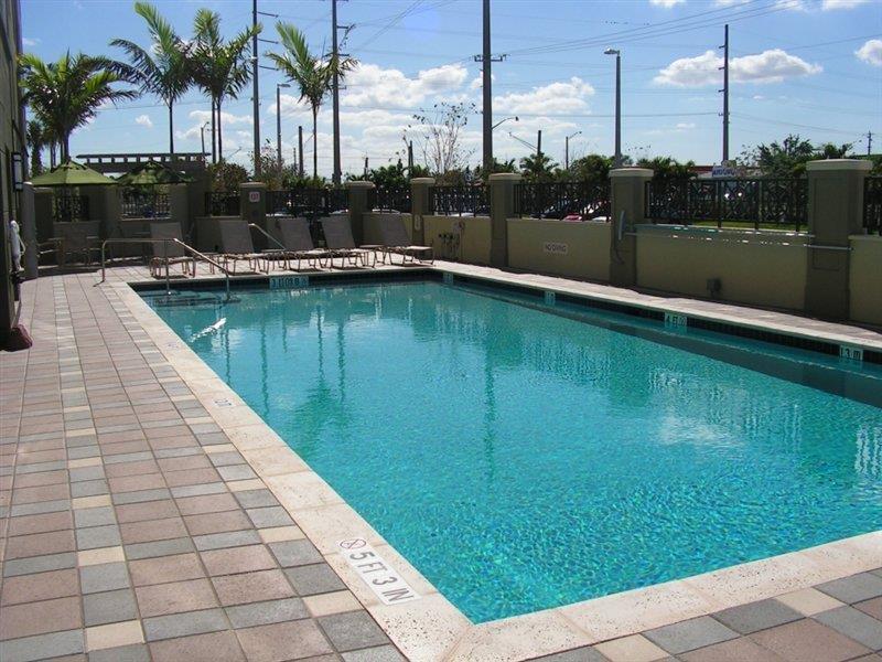 Hotel Fairfield & Lauderdale Airport & Cruise Port 3*