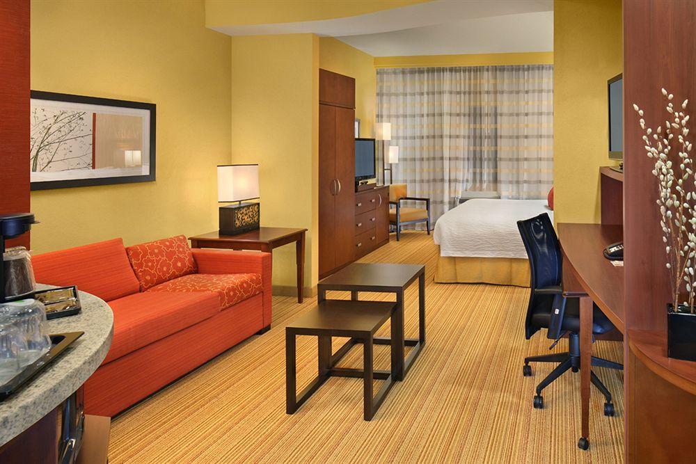 Hotel Courtyard By Marriott Miami