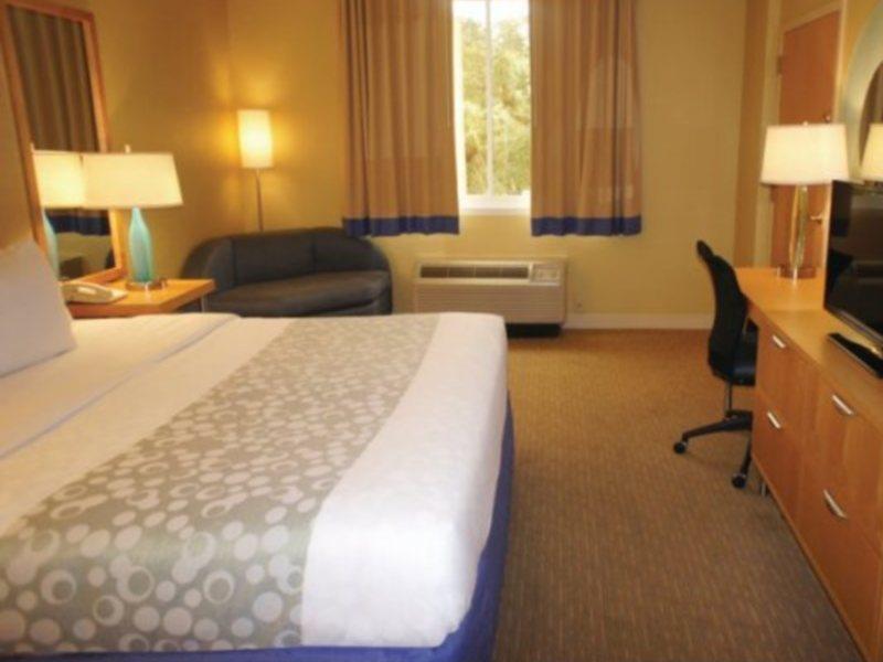 Hotel La Quinta By Wyndham Downtown 3*