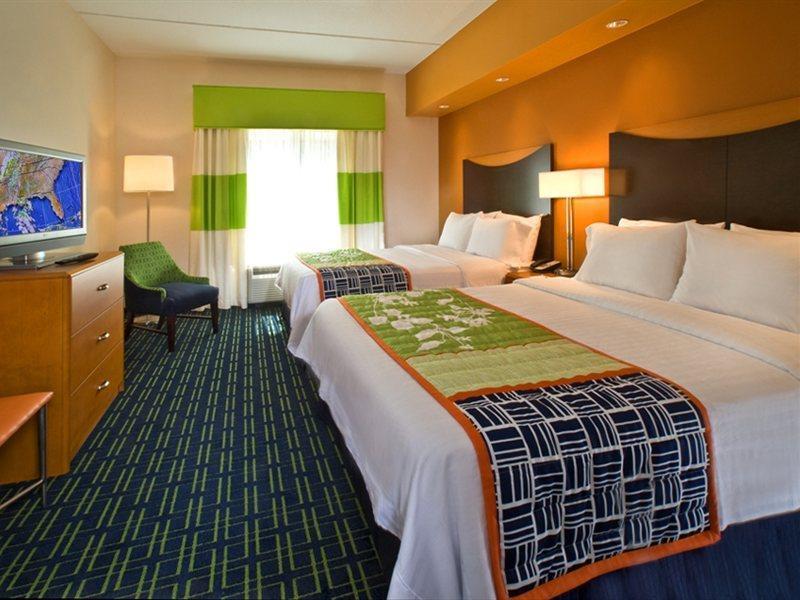 Hotel Fairfield & By Marriott Orlando Buena Vista 3*