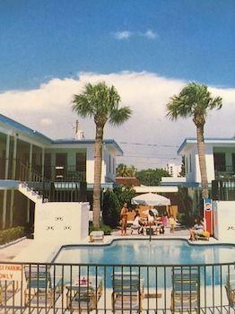 Hotel Royal Canadian Clearwater Beach