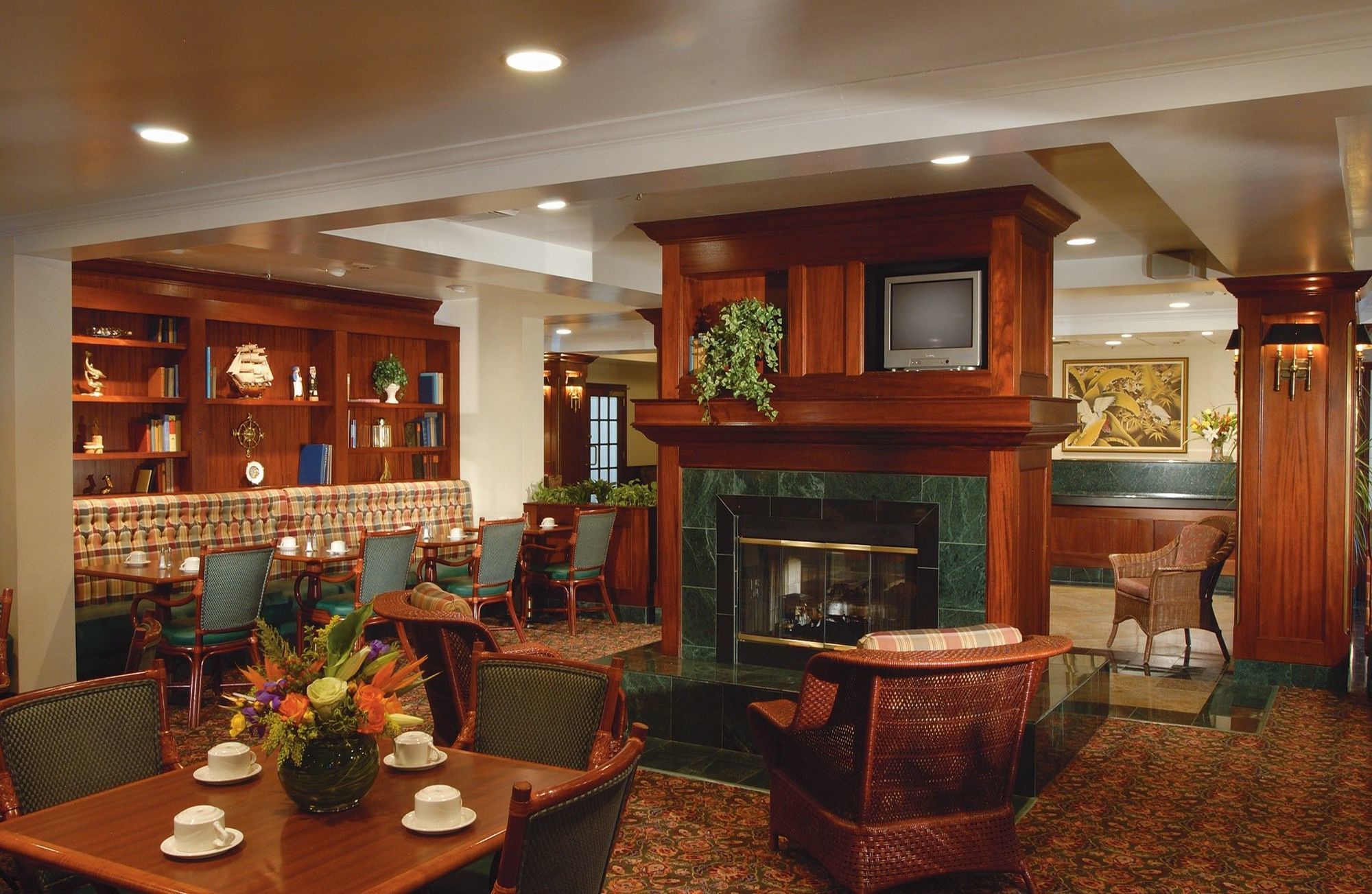 Courtyard By Marriott -