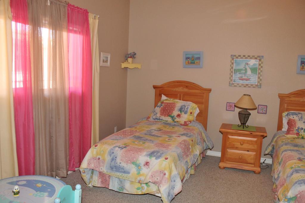 Palms 504 Apartment