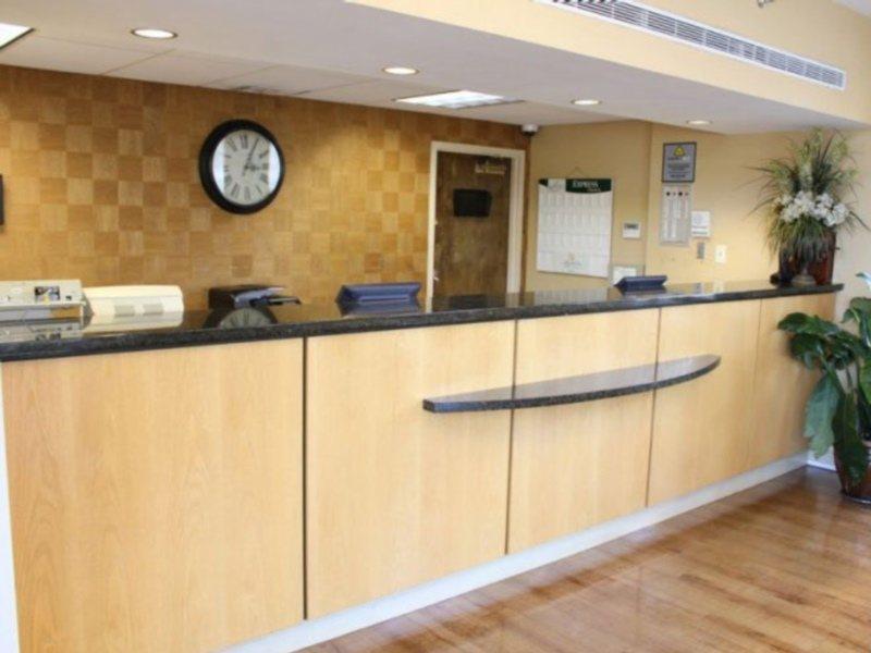 Hotel La Quinta By Wyndham West Palm Airport
