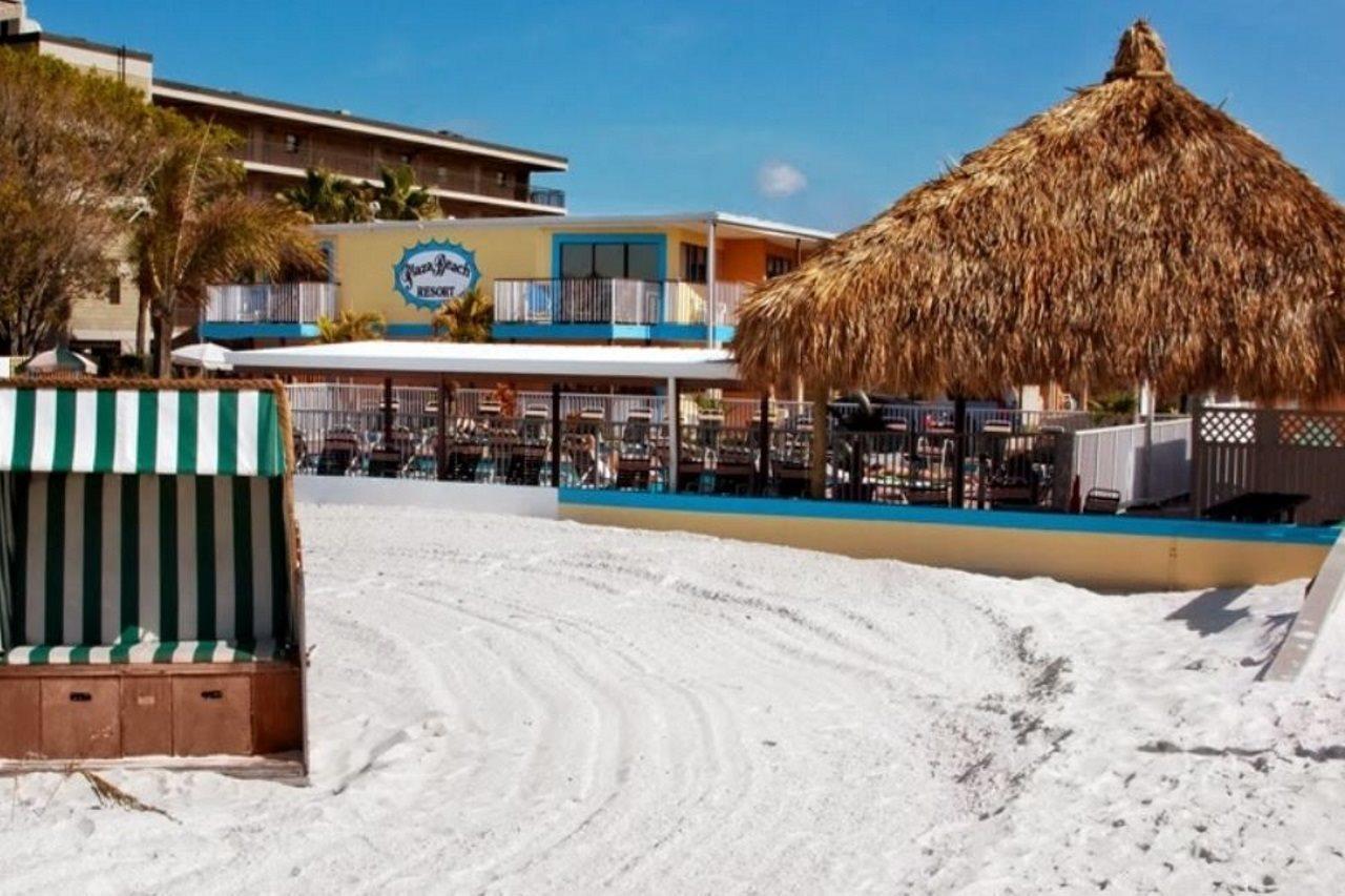 Resort Plaza - Beachfront 3*