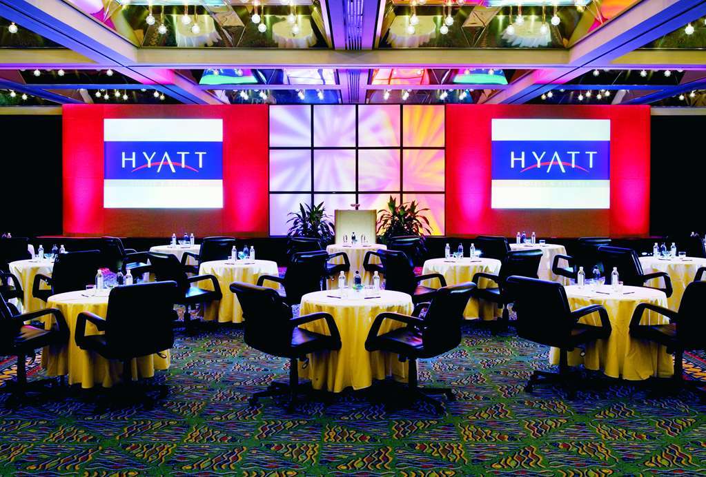 Hyatt Regency 3*