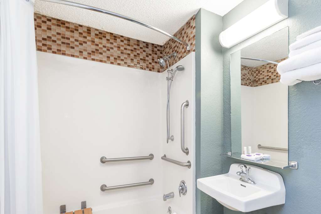 Hotel 6-fort Myers, Fl 2*