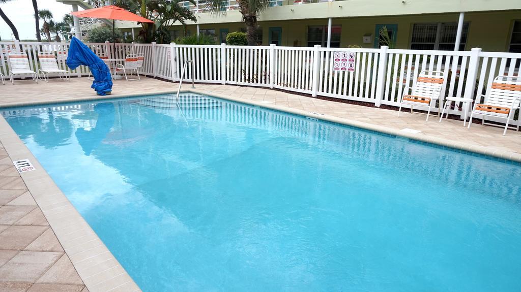 Tropic Terrace Of Treasure Island Hotel 3*