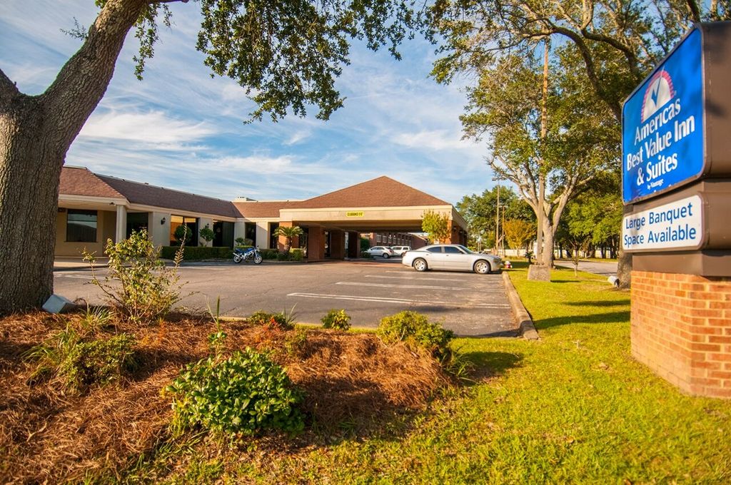 Motel Rest And Relax