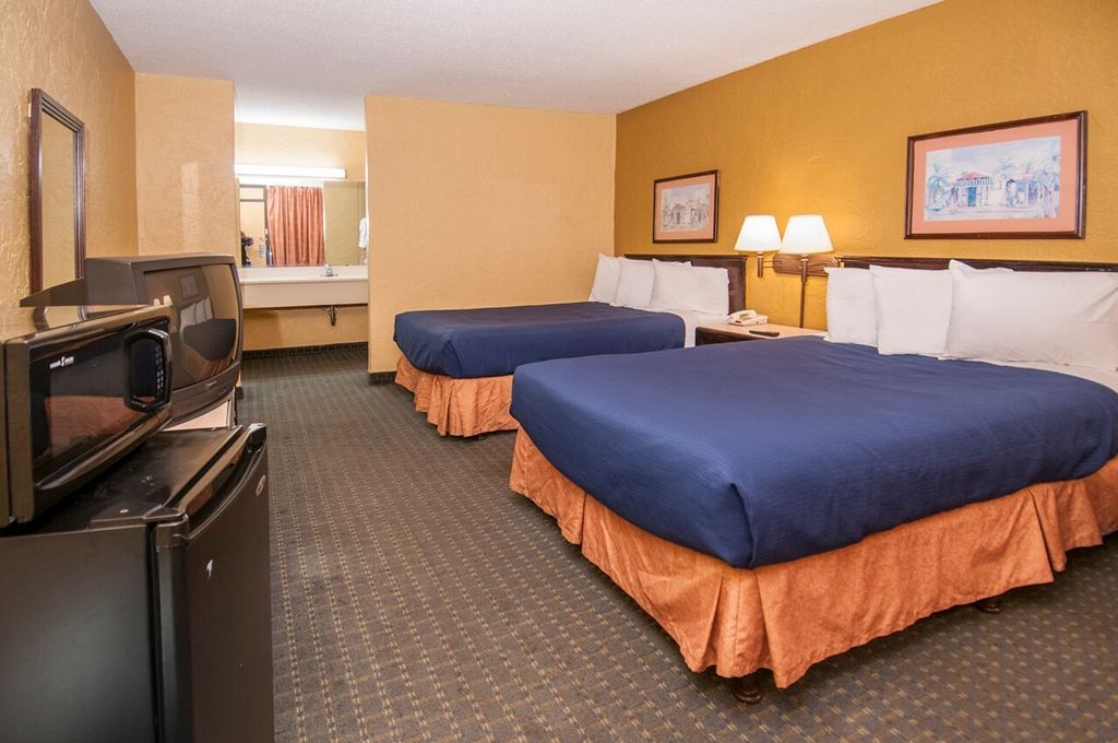 Rest And Relax Motel 2*
