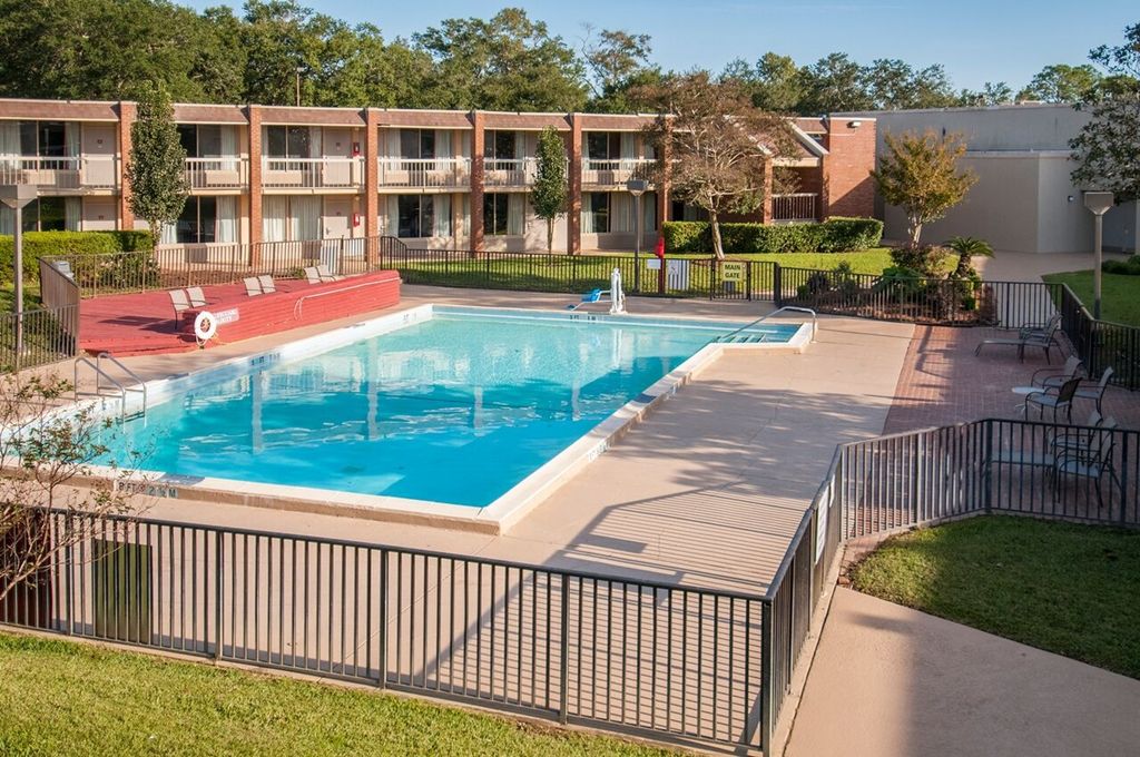 Rest And Relax Motel 2*