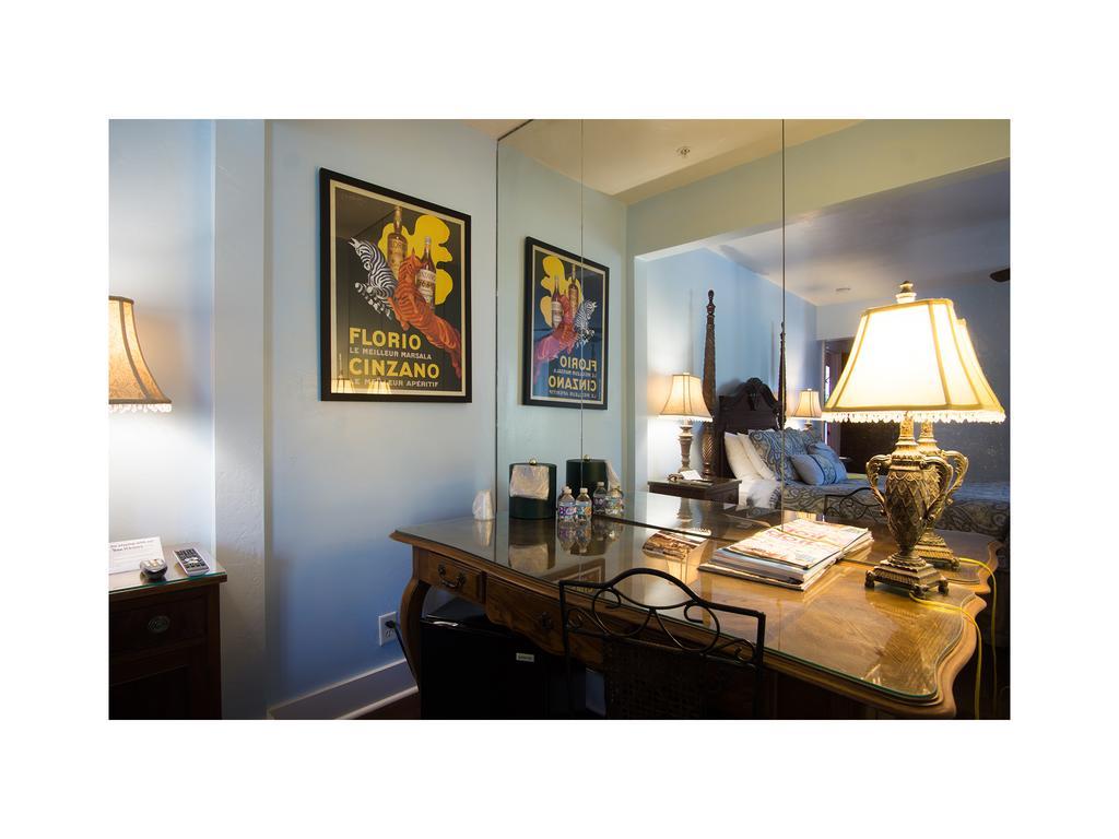 Bed & Breakfast Palm Beach Hibiscus Downtown 3*