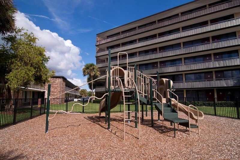 Rosen International Near The Parks