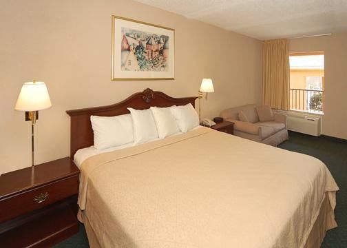 Days By Wyndham I-10 2*